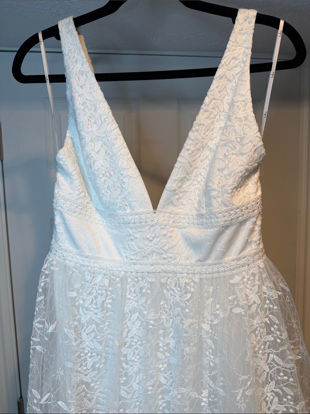 LULUS Elegant White Wedding Lace V-Neck Women's Dress